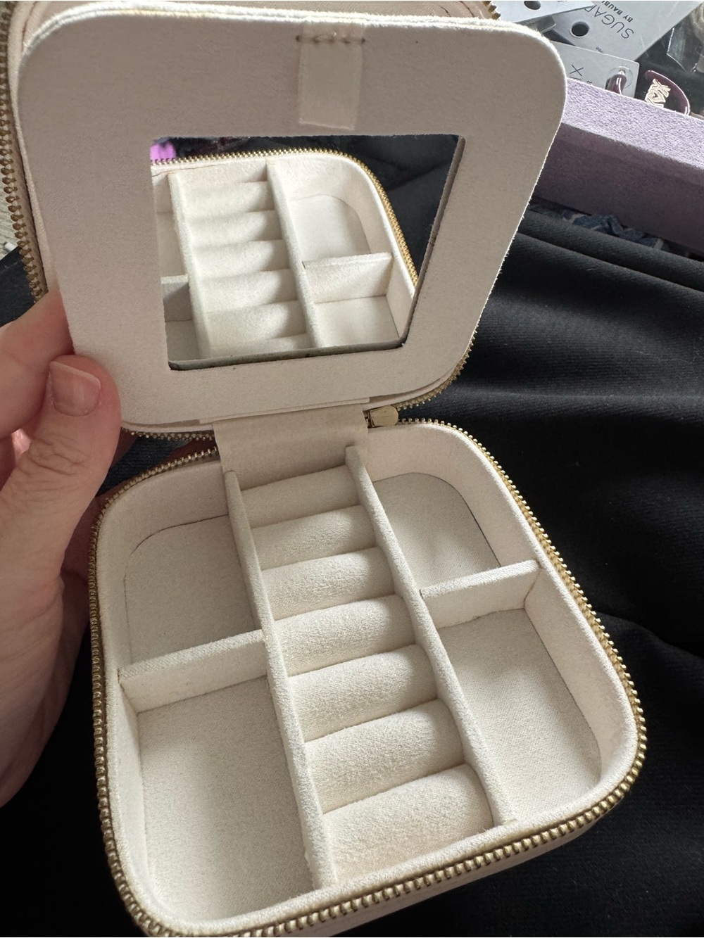 Compact Cream Jewelry Travel Case with Mirror